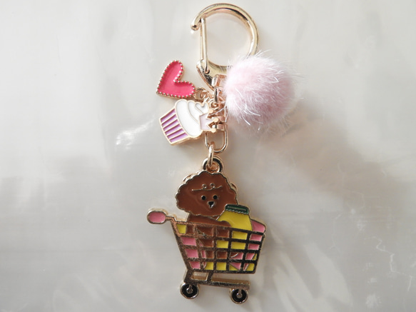 11月☆ 犬の日☆彡保護犬チャリティー☆彡　お買物 プードル ちゃん キーホルダ　☆彡　＊犬　トイプードル 2枚目の画像