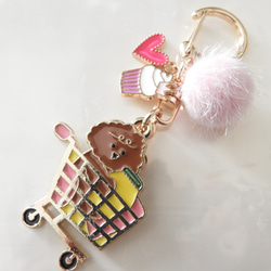 11月☆ 犬の日☆彡保護犬チャリティー☆彡　お買物 プードル ちゃん キーホルダ　☆彡　＊犬　トイプードル 15枚目の画像