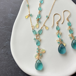 14kgf＊グリーンフローライト&アパタイト&エチオピアオパールのピアス&ネックレス 3枚目の画像