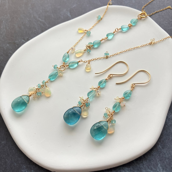 14kgf＊グリーンフローライト&アパタイト&エチオピアオパールのピアス&ネックレス 2枚目の画像