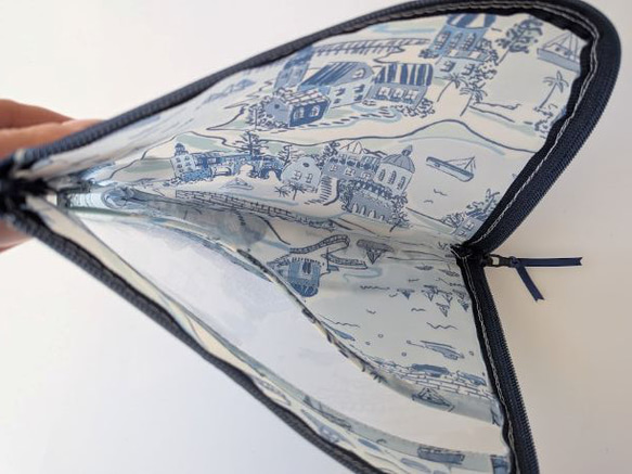 仕切付きA6（お薬手帳）L字ファスナー　クリアポーチ　アドベンチャーコースト　リバティ　ラミネート♡ポートメリオン 6枚目の画像