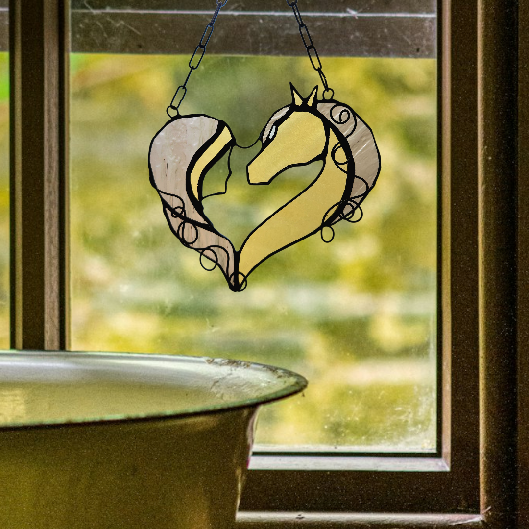 少女と馬　ステンドグラス雑貨　サンキャッチャー　インテリア雑貨　誕生日プレゼント　プチギフト　一点もの　送料無料