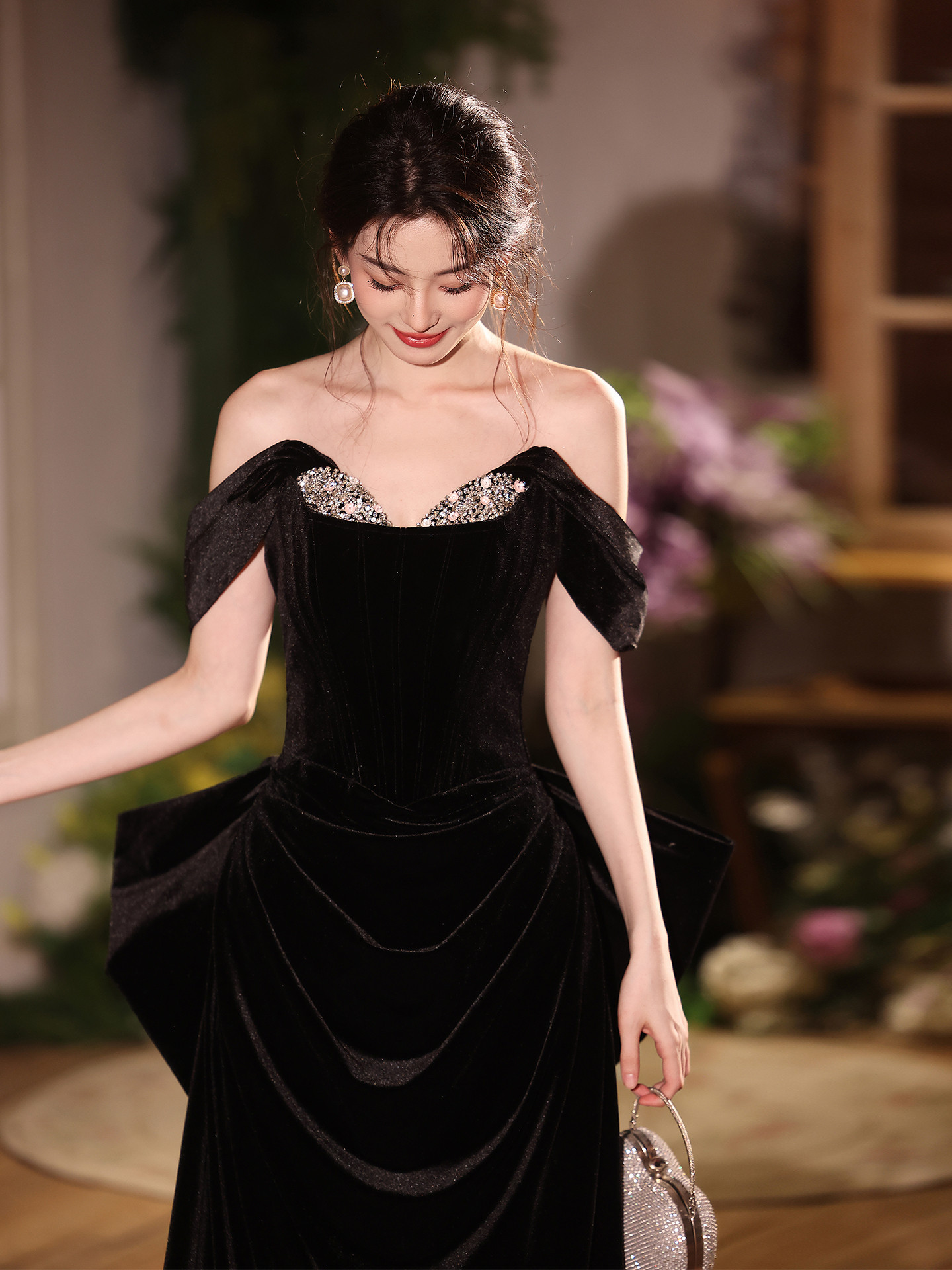 高級感 黒 花 オフショルダー ウェディングドレス シンプル パーティー 演奏会 二次会 前撮り 披露宴 09111