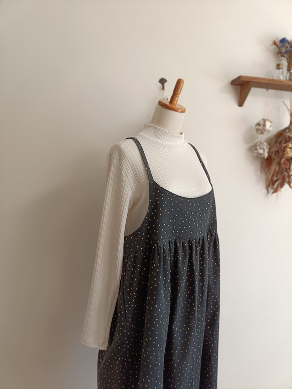 綿コーデュロイワンピースチャコールグレー 4枚目の画像