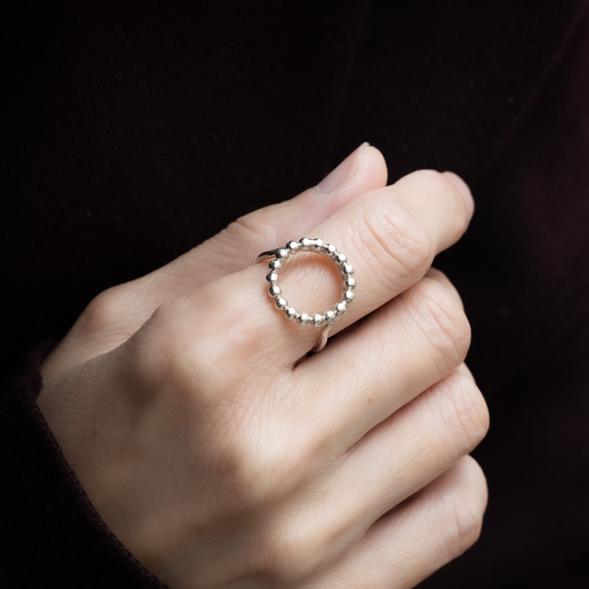 円形の粒々がモチーフのシルバーリング/粒2.4mm球/サイズ指定可