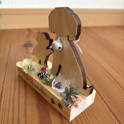 木のぬくもり親子トイプードル　置物 4枚目の画像