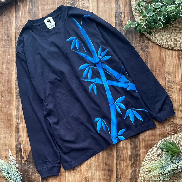 手描き竹柄袖リブロングTシャツ ネイビー長袖 秋冬 和柄 和風 濃紺 1枚目の画像