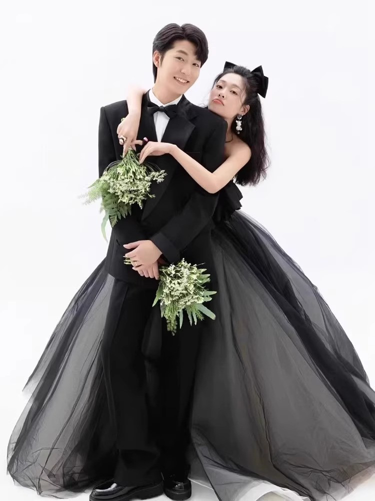 ノースリーブ 黒 リボン ふわふわ シンプル おしゃれ ウェディングドレス 高級感 韓国風 花嫁 前撮り JSXA564