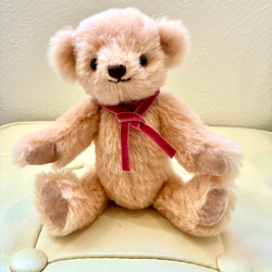 ベージュ色カーリーモヘア使用】グラスアイ巻き毛のテディベア 24cm