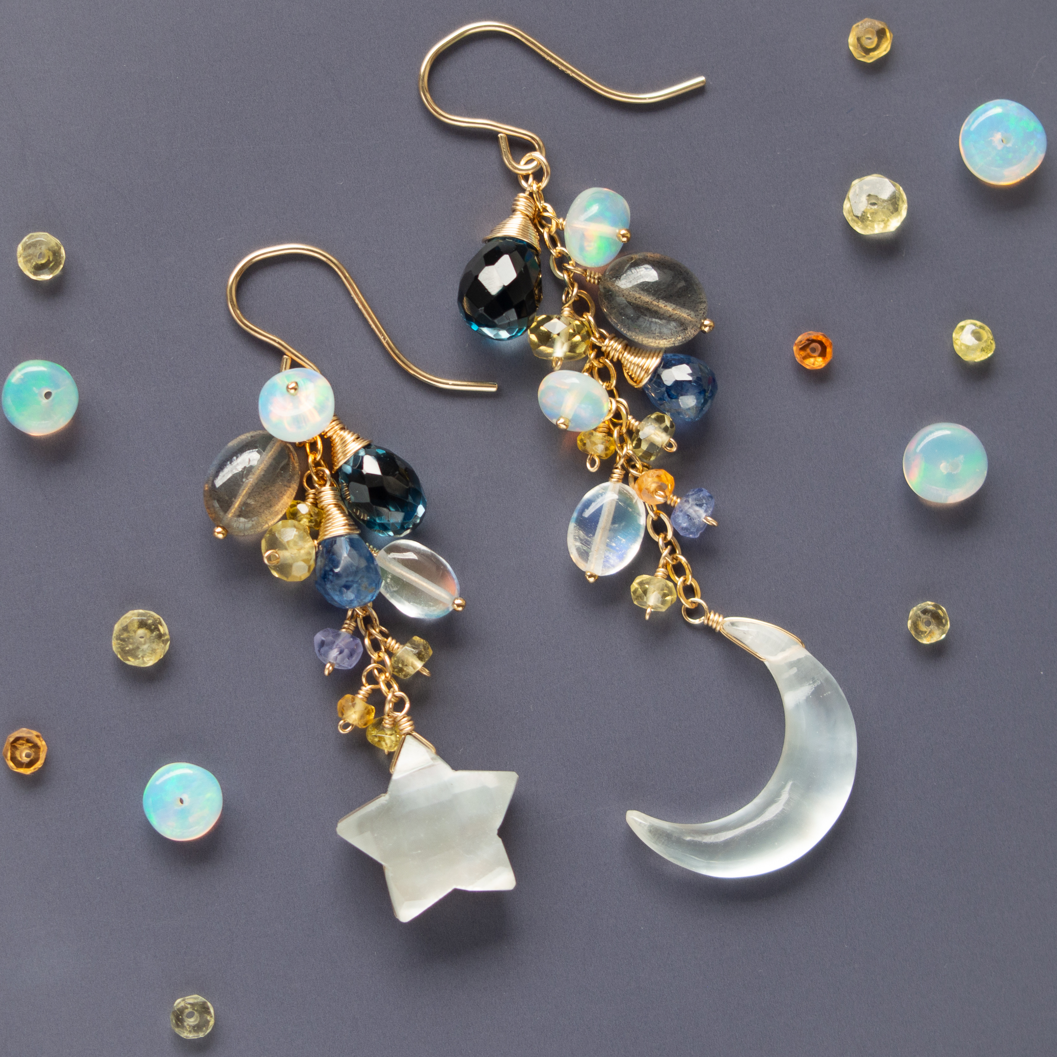 月と星＊天然石（ロンドンブルートパーズ・ラブラドライト・ムーンストーン・オパール）の彩りピアス（14KGF）／イヤリング 12,540円