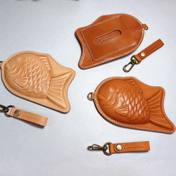 【Creare】栃木レザー　本革　たい焼きパスケース　ICカード対応　ギフトにも♪ 刻印入れ可能♪ ※受注生産 1枚目の画像