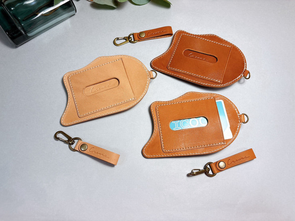 【Creare】栃木レザー　本革　たい焼きパスケース　ICカード対応　ギフトにも♪ 刻印入れ可能♪ ※受注生産 2枚目の画像