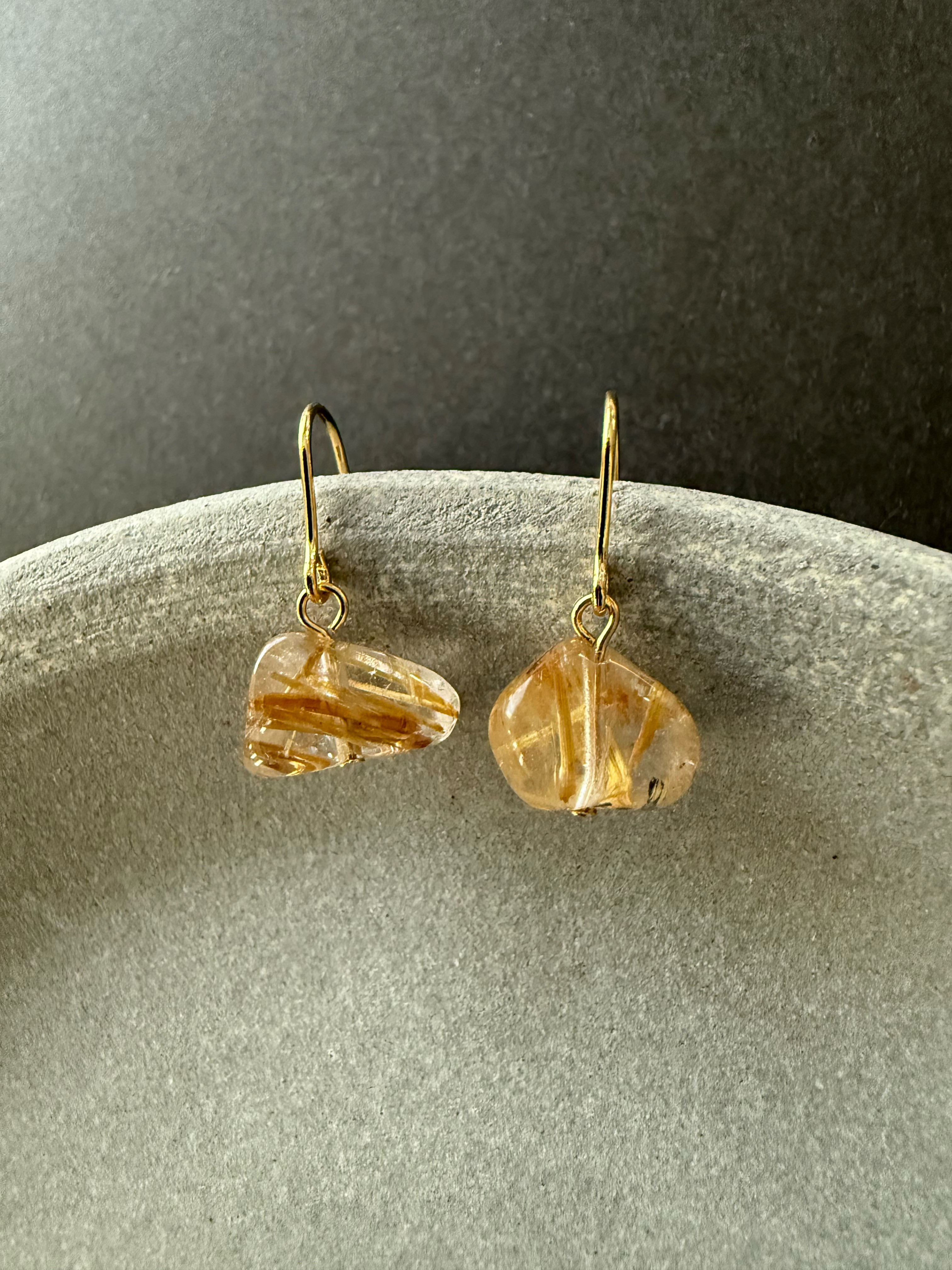 美しいゴールドルチルクォーツ♚ピアス/ノンホールピアス