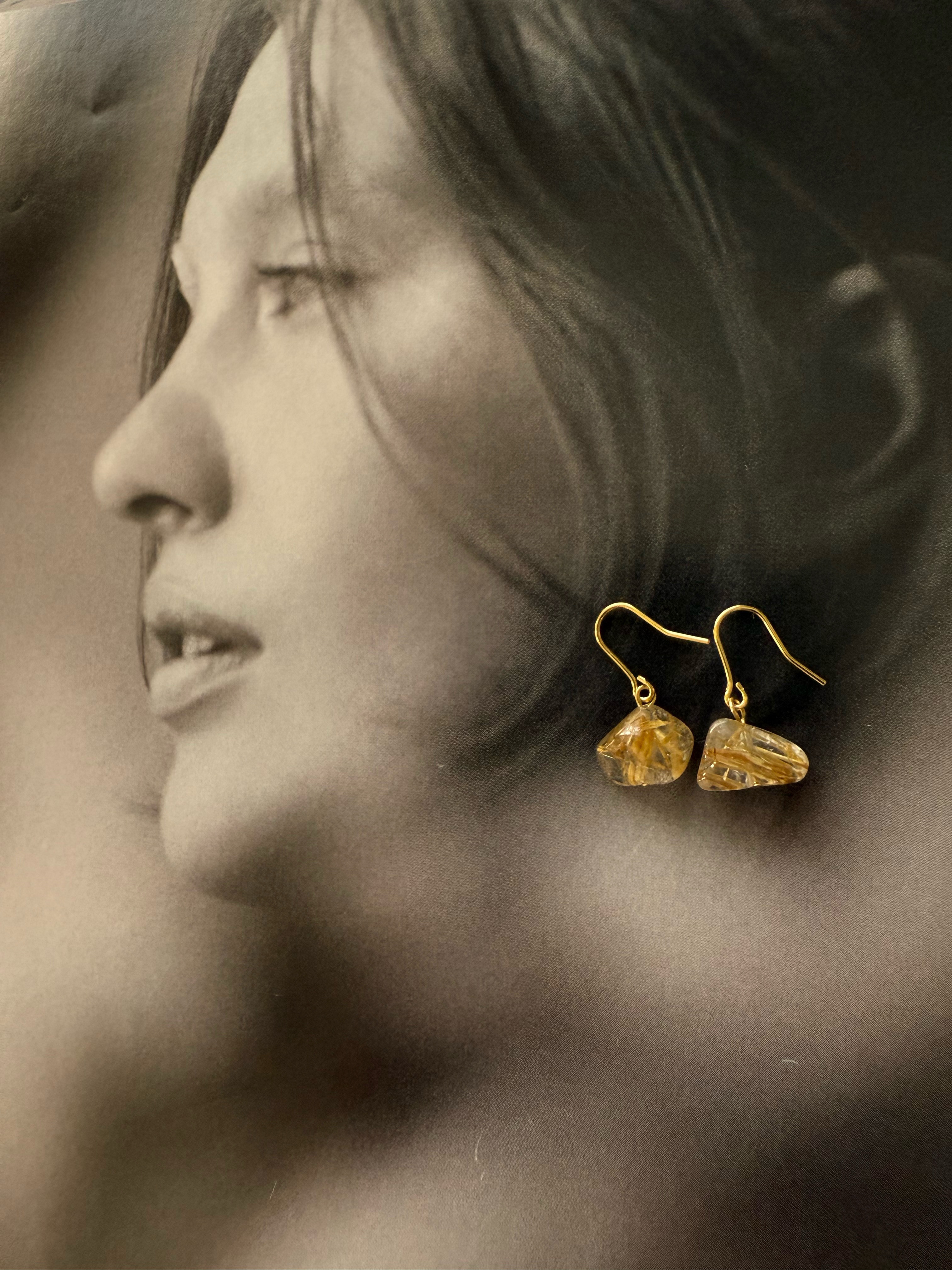 美しいゴールドルチルクォーツ♚ピアス/ノンホールピアス