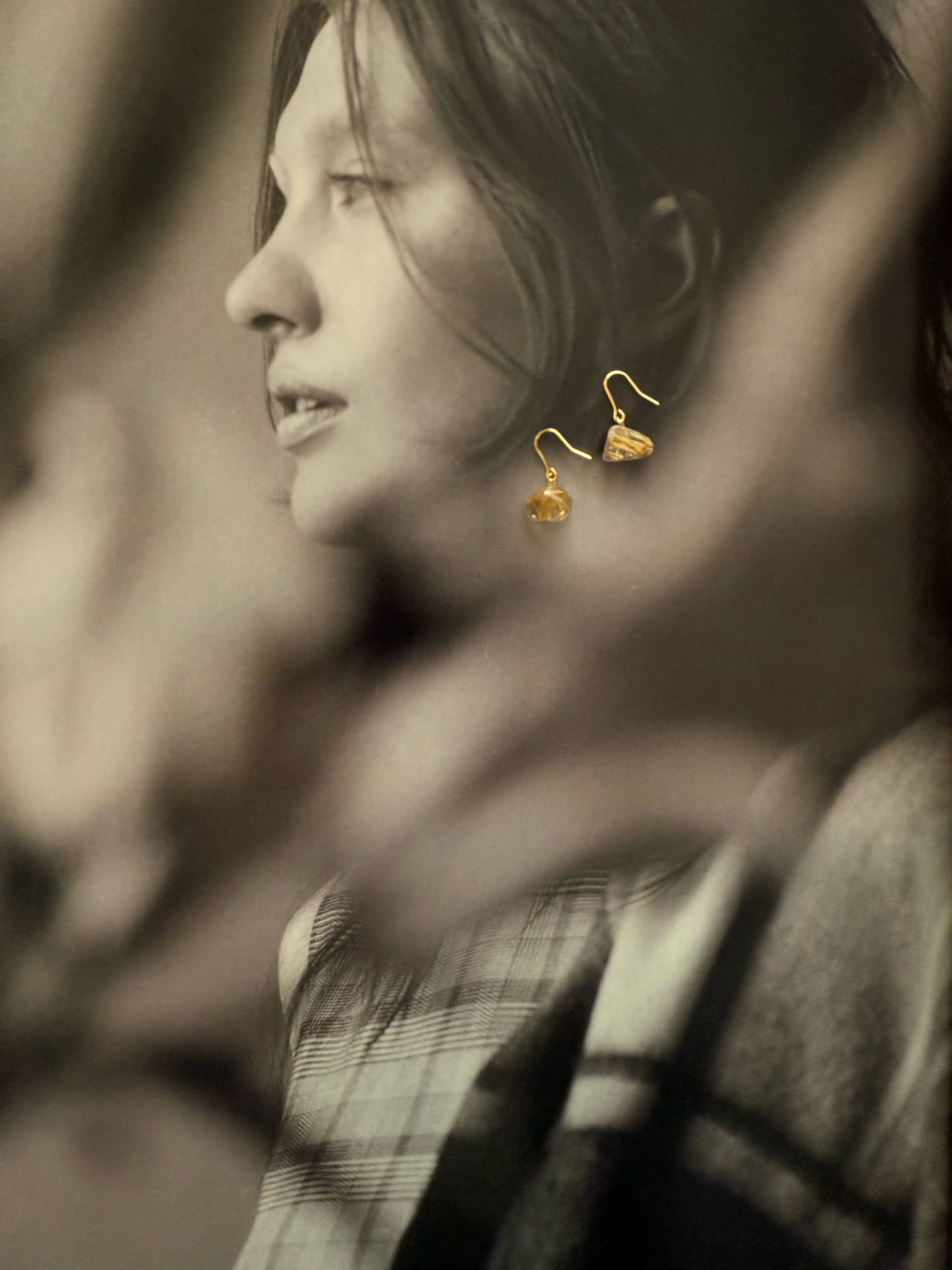 美しいゴールドルチルクォーツ♚ピアス/ノンホールピアス