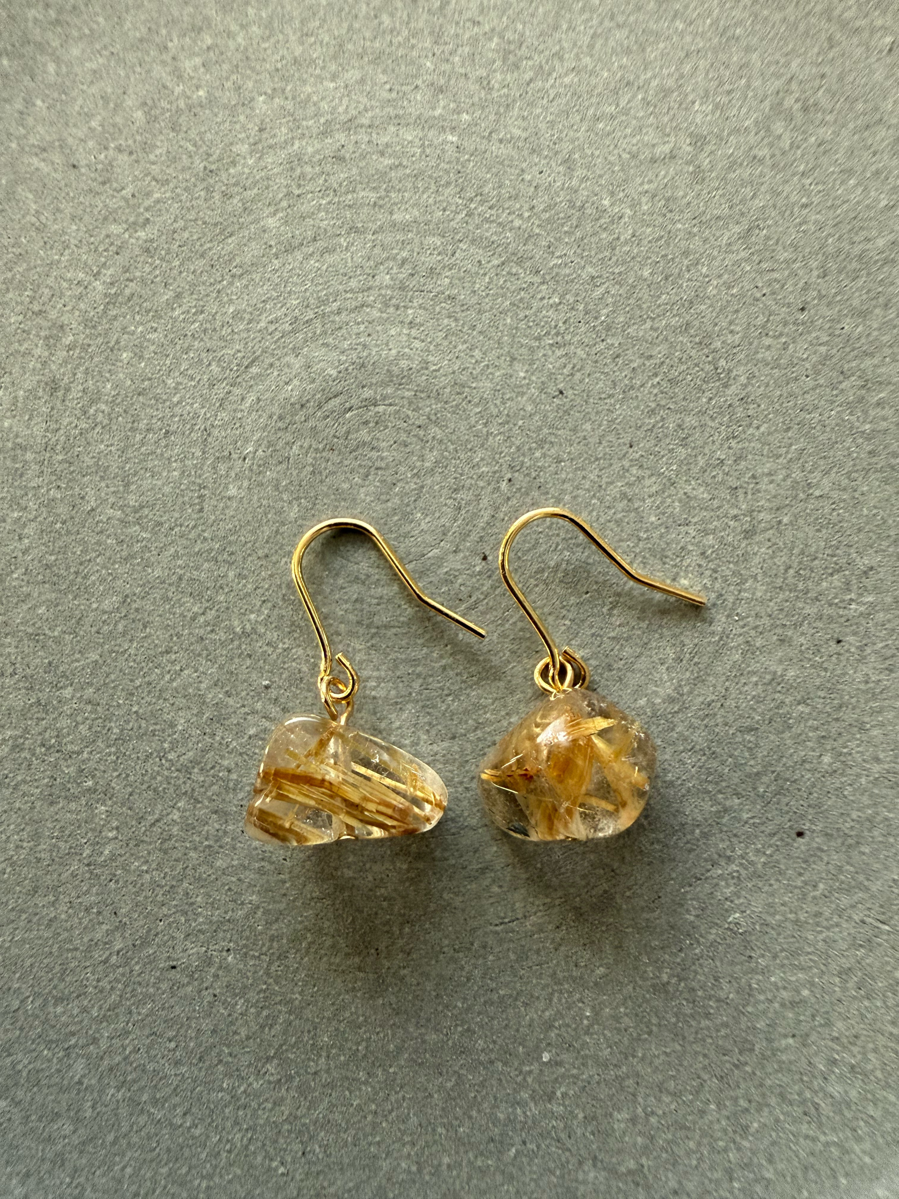 美しいゴールドルチルクォーツ♚ピアス/ノンホールピアス