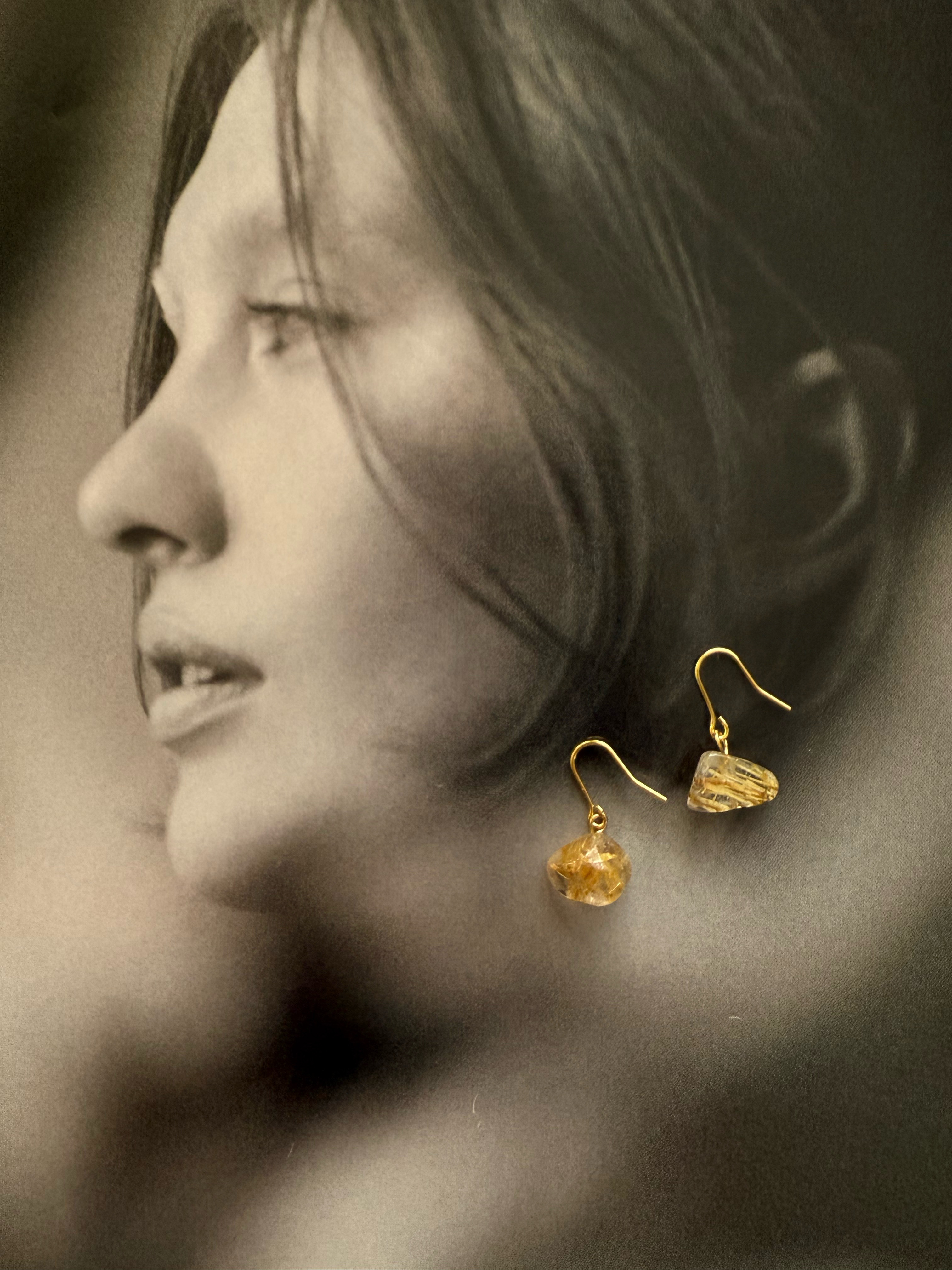 美しいゴールドルチルクォーツ♚ピアス/ノンホールピアス