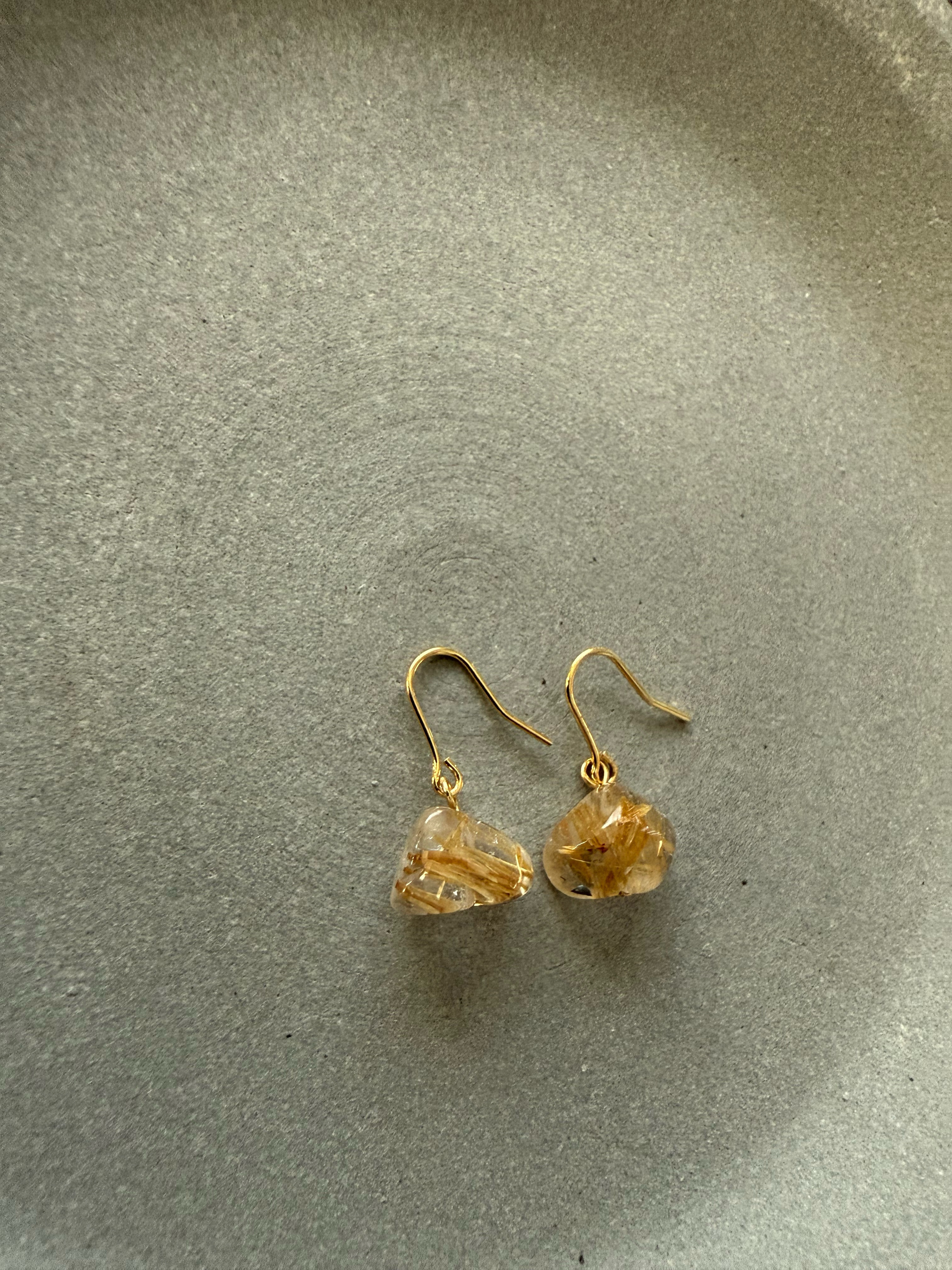 美しいゴールドルチルクォーツ♚ピアス/ノンホールピアス