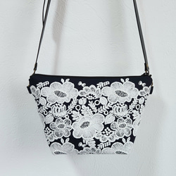 pomppiaのショルダーバッグ ミナペルホネンのファブリックで