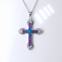 天然「アメジスト☆ブルーアパタイト」十字架ペンダント　秋冬のコーディ 2枚目の画像