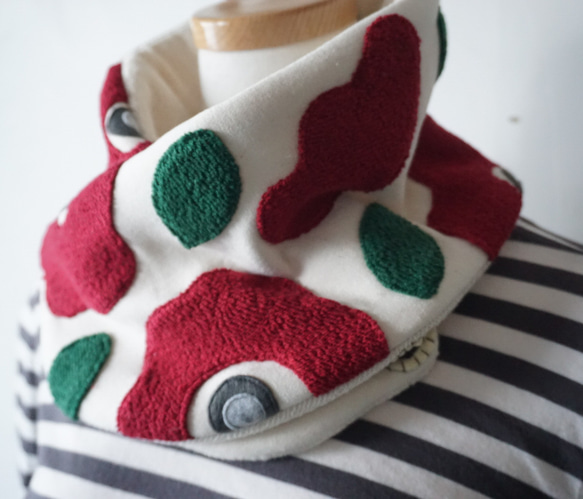 花柄スヌード風ネックウォーマー(アップリケ仕立て) 2枚目の画像