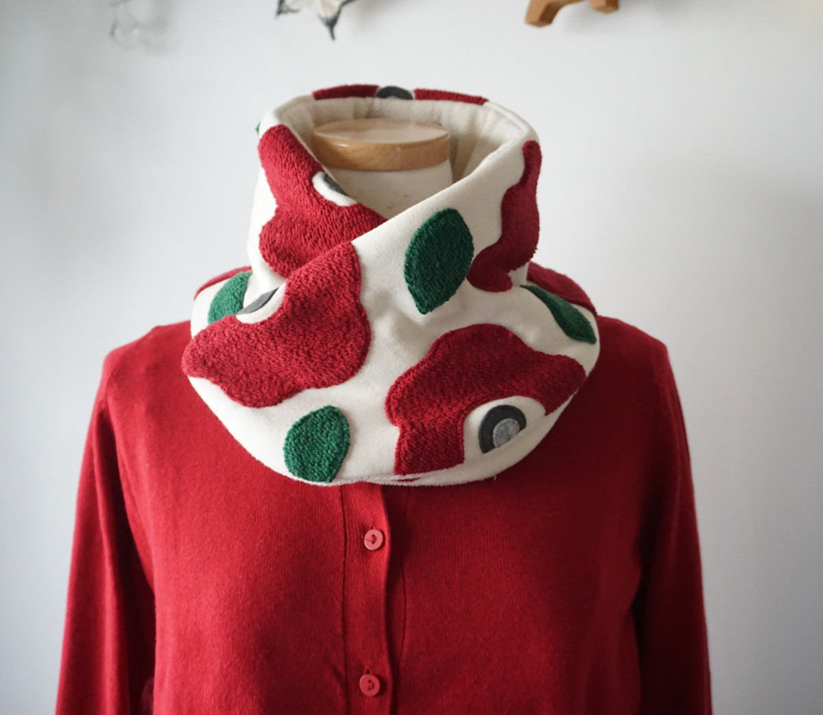 花柄スヌード風ネックウォーマー(アップリケ仕立て)