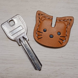 [受注制作] 　猫　キーカバーキャップ　革 3枚目の画像
