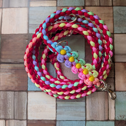 パラコード　お花付きショルダーリード（小型犬〜中型犬） 2枚目の画像