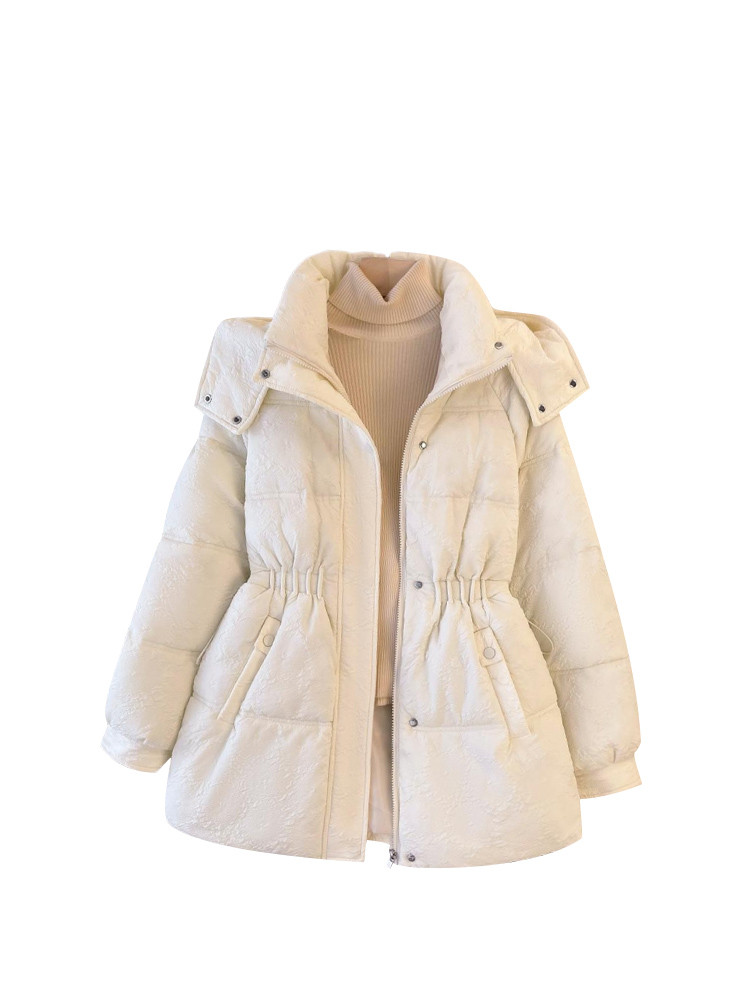 大きいサイズの羽毛の綿の服の外套の女の2025秋の太った妹はゆったりとお腹を隠してやせて見えるシックな上着です