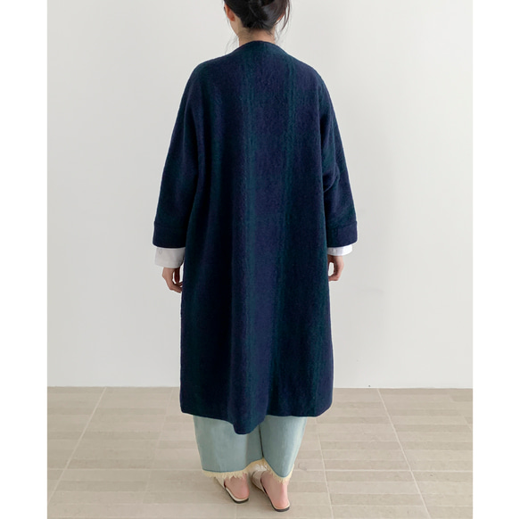 en-enヨーロッパ生地ウール８０%・モヘア調ドルマン袖コート・紺×グリーン格子 5枚目の画像