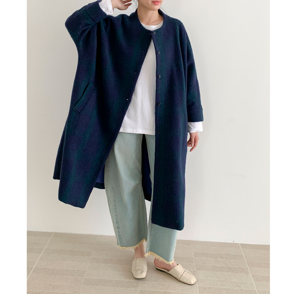 en-enヨーロッパ生地ウール８０%・モヘア調ドルマン袖コート・紺×グリーン格子 1枚目の画像