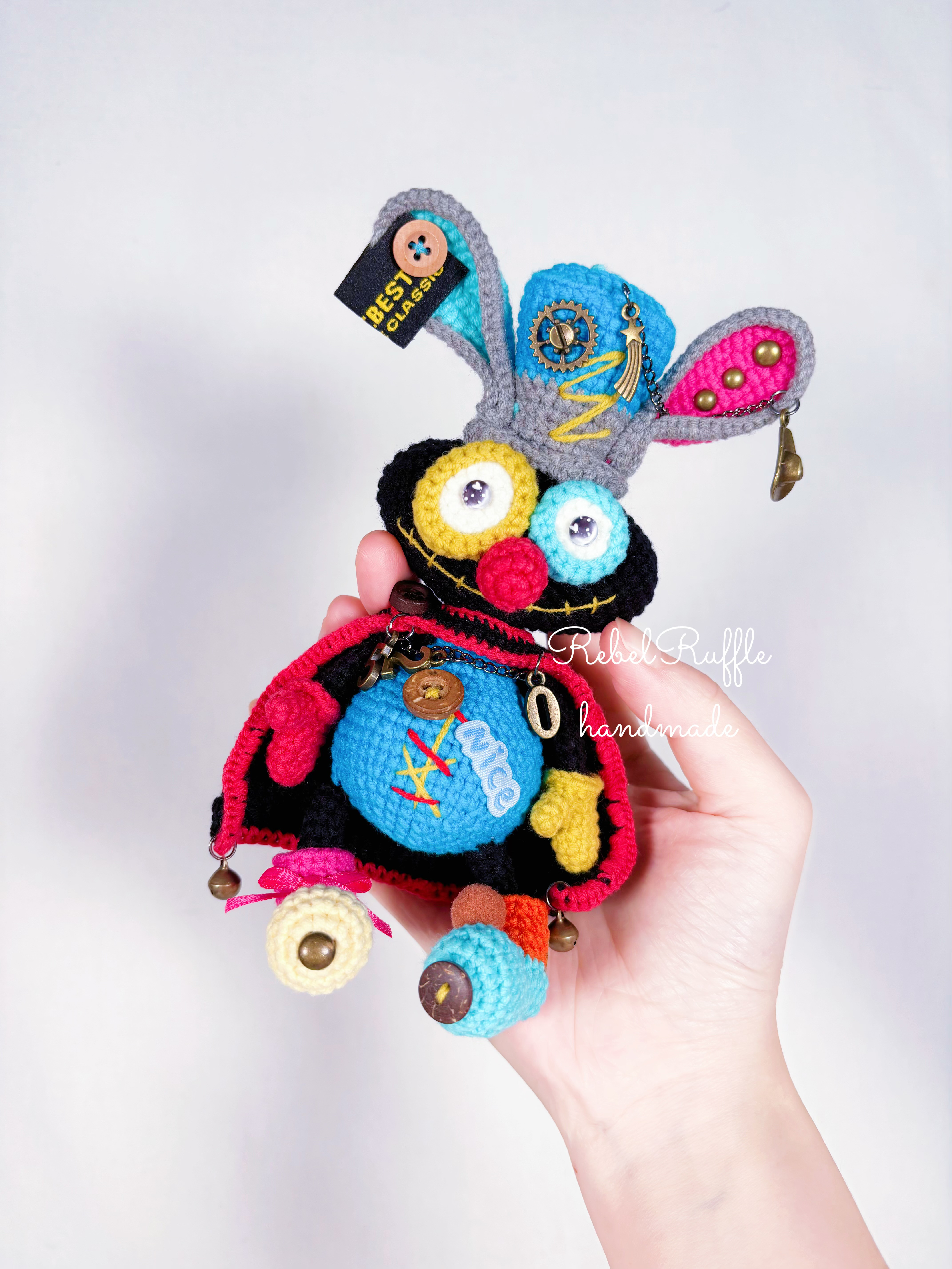 かぎ針編みのウサギのぬいぐるみ 気まぐれな編みぐるみアートドール カラフルなホームデコレーション FeiTuTuNo.3