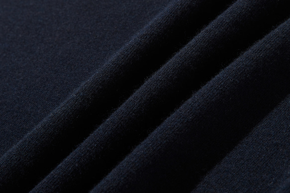 快適さとスタイルを両立　上質なウール100%のニットベスト　ウール100％　ネイビー　251101-2 12枚目の画像