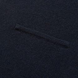 快適さとスタイルを両立　上質なウール100%のニットベスト　ウール100％　ネイビー　251101-2 8枚目の画像