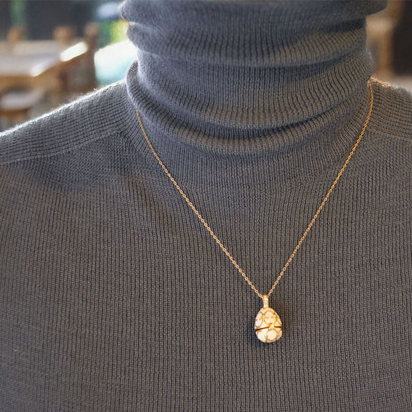 『秘める想い』 小さな宝箱のようなエッグペンダント　ネックレス　ゴールド　ネコポス送料無料 11枚目の画像