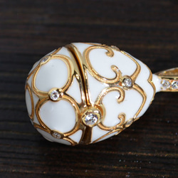 『秘める想い』 小さな宝箱のようなエッグペンダント　ネックレス　ゴールド　ネコポス送料無料 8枚目の画像