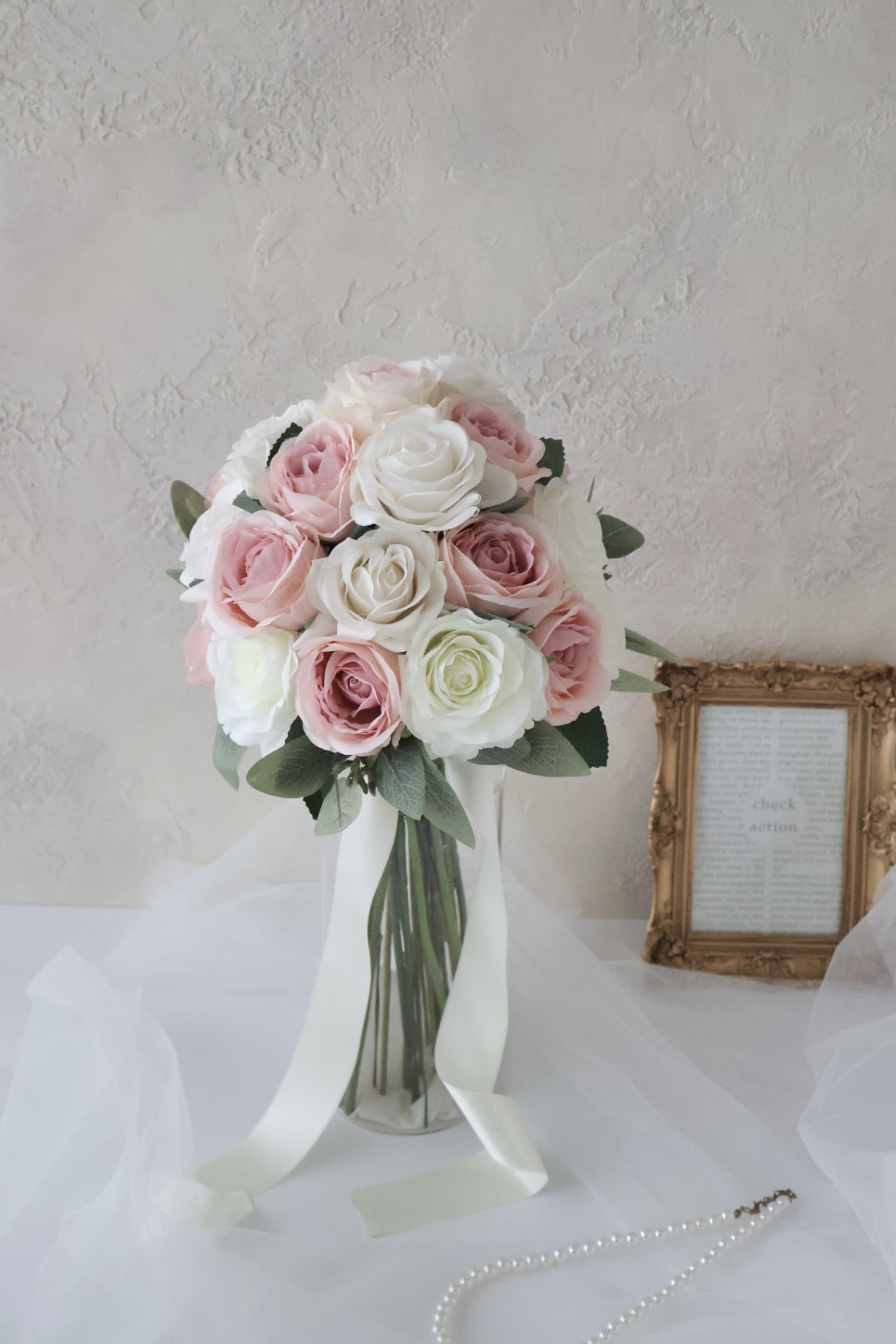 ♦ローズとユーカリのエレガントなブーケ／上品／ウェディングブーケ／ラウンドブーケ／白×ピンクブーケ／前撮り／ロケーション