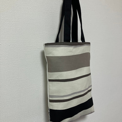 インパクト大❤️大きなわんちゃんの柄のパネル生地のトートバッグ　オシャレトート　お散歩バッグ 7枚目の画像