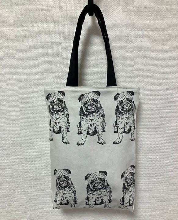 インパクト大❤️大きなわんちゃんの柄のパネル生地のトートバッグ　オシャレトート　お散歩バッグ 3枚目の画像