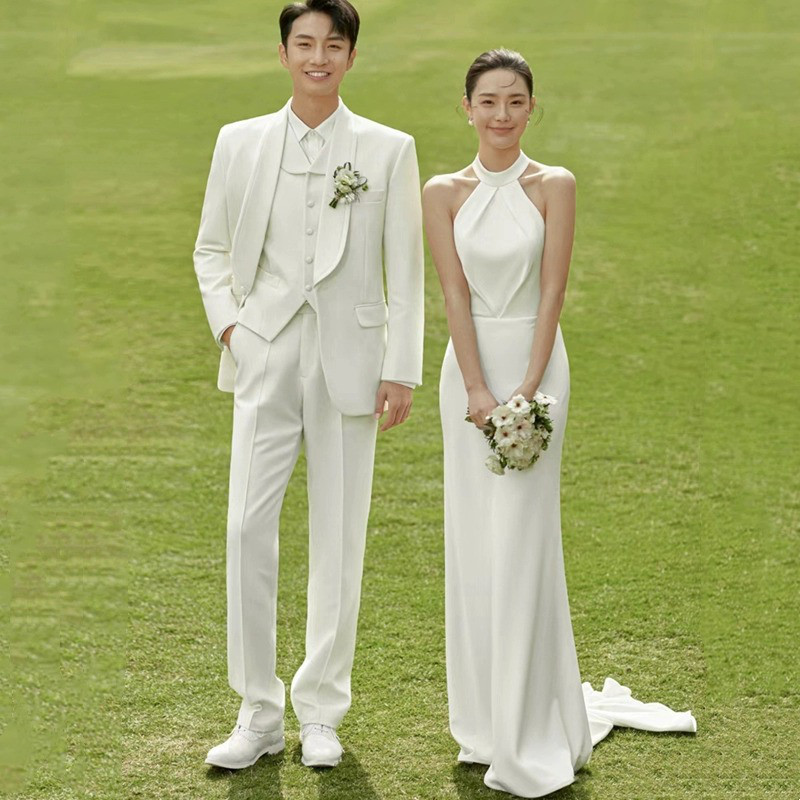 ノースリーブ 白 黒 シンプル 裾引き ウェディングドレス 韓国風 花嫁 结婚式 演奏会 二次会 前撮り HL233