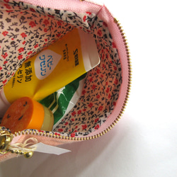 花咲く窓辺の猫ポーチ ブラックＣ 9枚目の画像