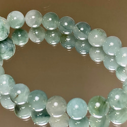 RG10-112 シルバー 宝石質 非加熱 紫の光沢を見える濡羽色 スピネル  