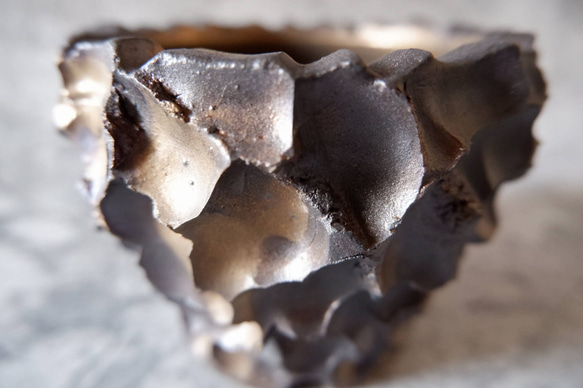 3号金黒重掛け鉢325　塊根植物　多肉植物　アガベ　盆栽　植木鉢　作家鉢　鉢皿　沖縄 2枚目の画像