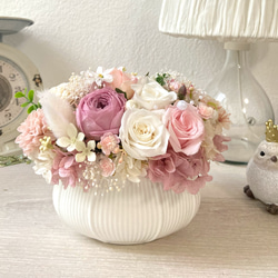 プリザーブドフラワーのくすみカラーのボックスアレンジ プリザーブド