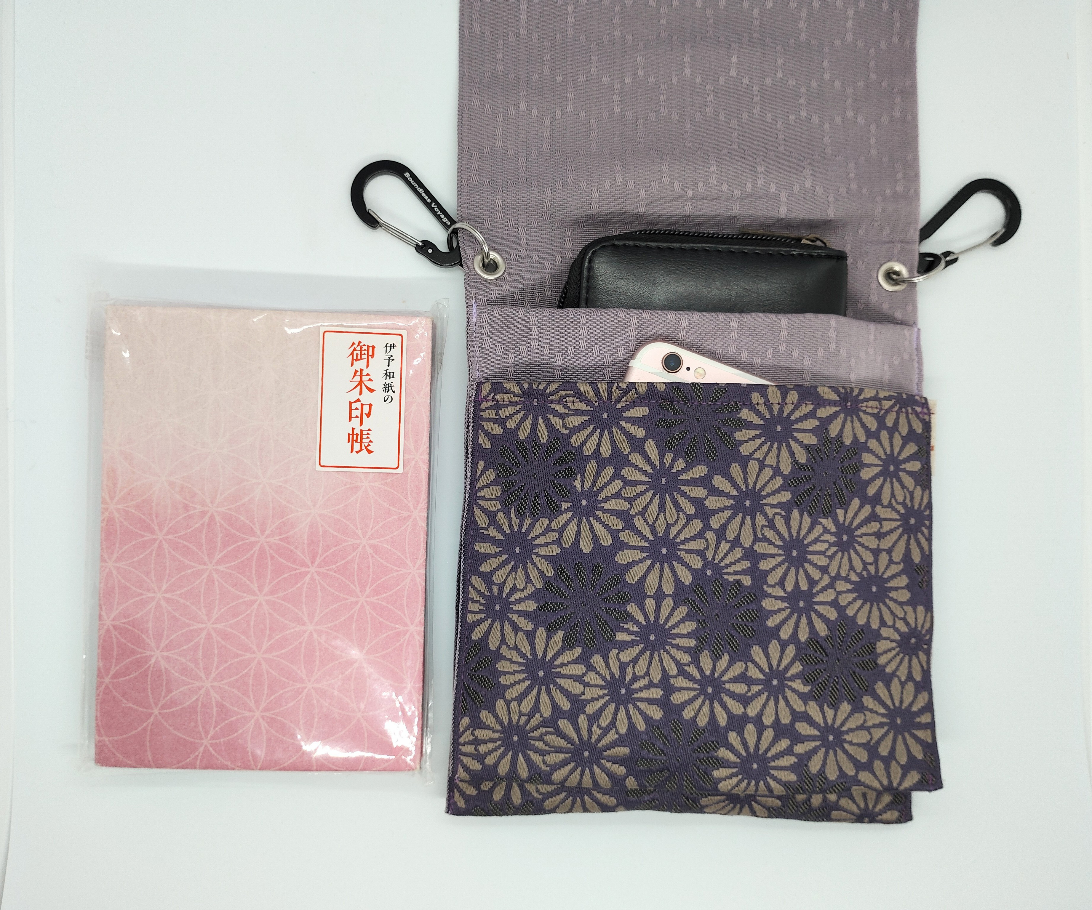 手ぶらでお出かけ！新品の帯地で作ったヒップバッグ「おともし帯（たい）」藤色菊紋　サコッシュ　ポシェット　御朱印帳入れにも