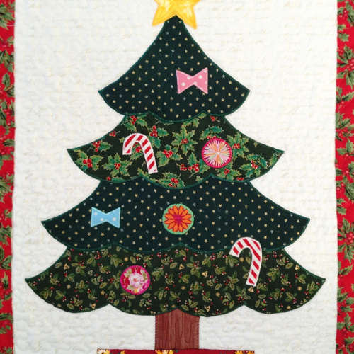 SALE】クリスマスツリー☆クリスマスキルトのタペストリー