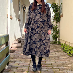 花柄コーデュロイの袖あらまワンピ（襟つき） 3枚目の画像