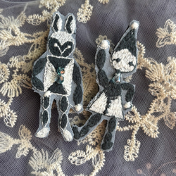 レア＊wolf＆flower、オオカミさんブローチ〇ミナペルホネン ブローチ