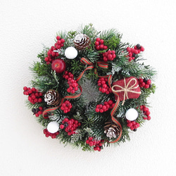 クリスマスリース☆柊・赤バラ・キラキラアップル入り（造花） 直径約
