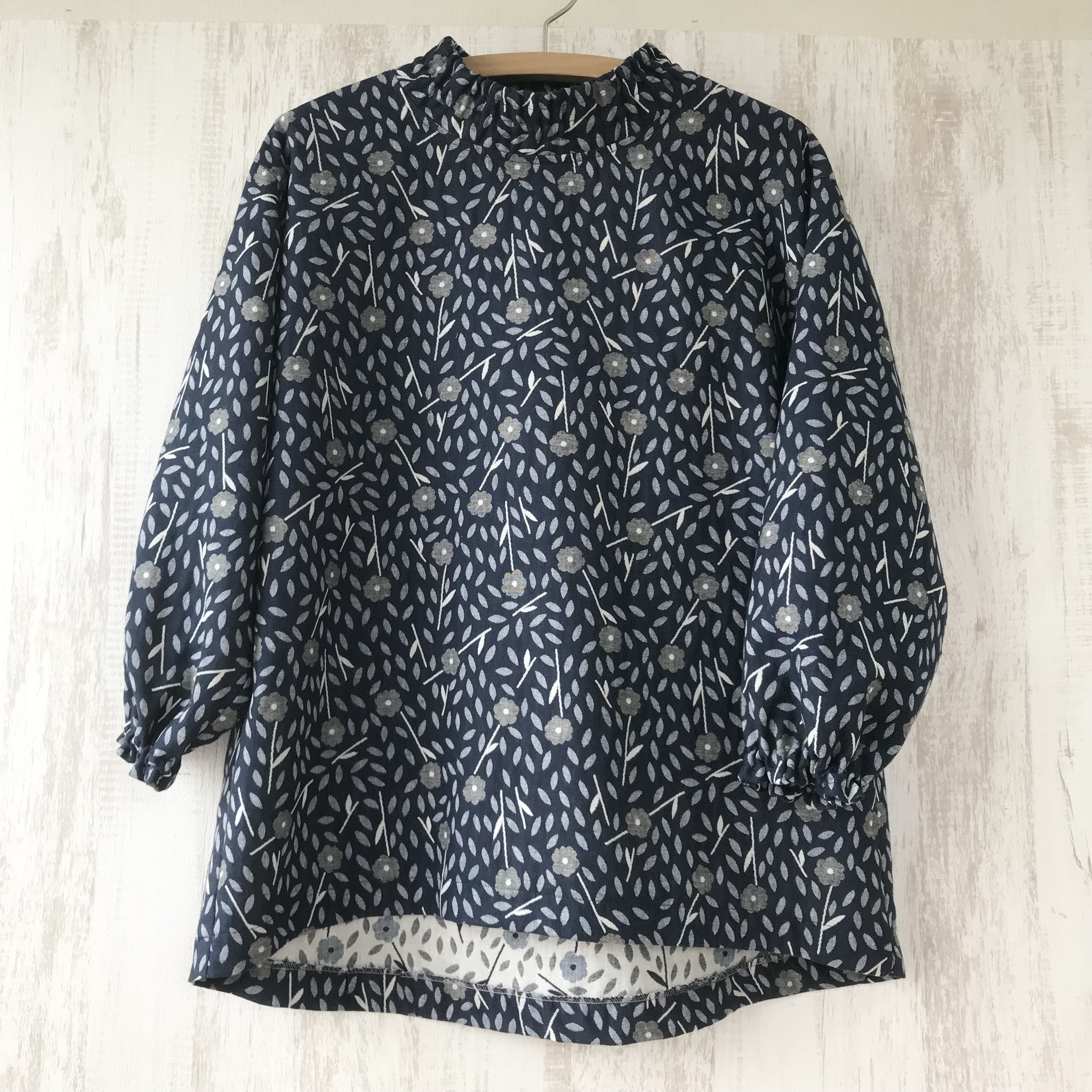 柔らか　二重織ジャガード地　ゆったり　ブラウス